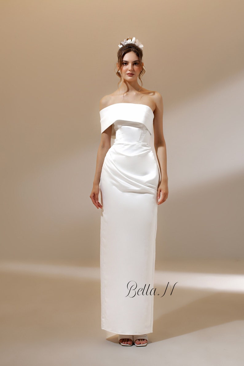 bridal gown with detachable skirt