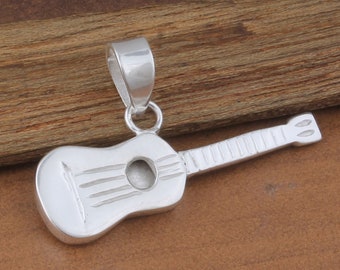 925 Sterling Silber Akustische Gitarre Anhänger für Halskette, Musiker Geschenke, Gitarren-Charme, Musikinstrument Schmuck mit Option zum Hinzufügen einer Kette