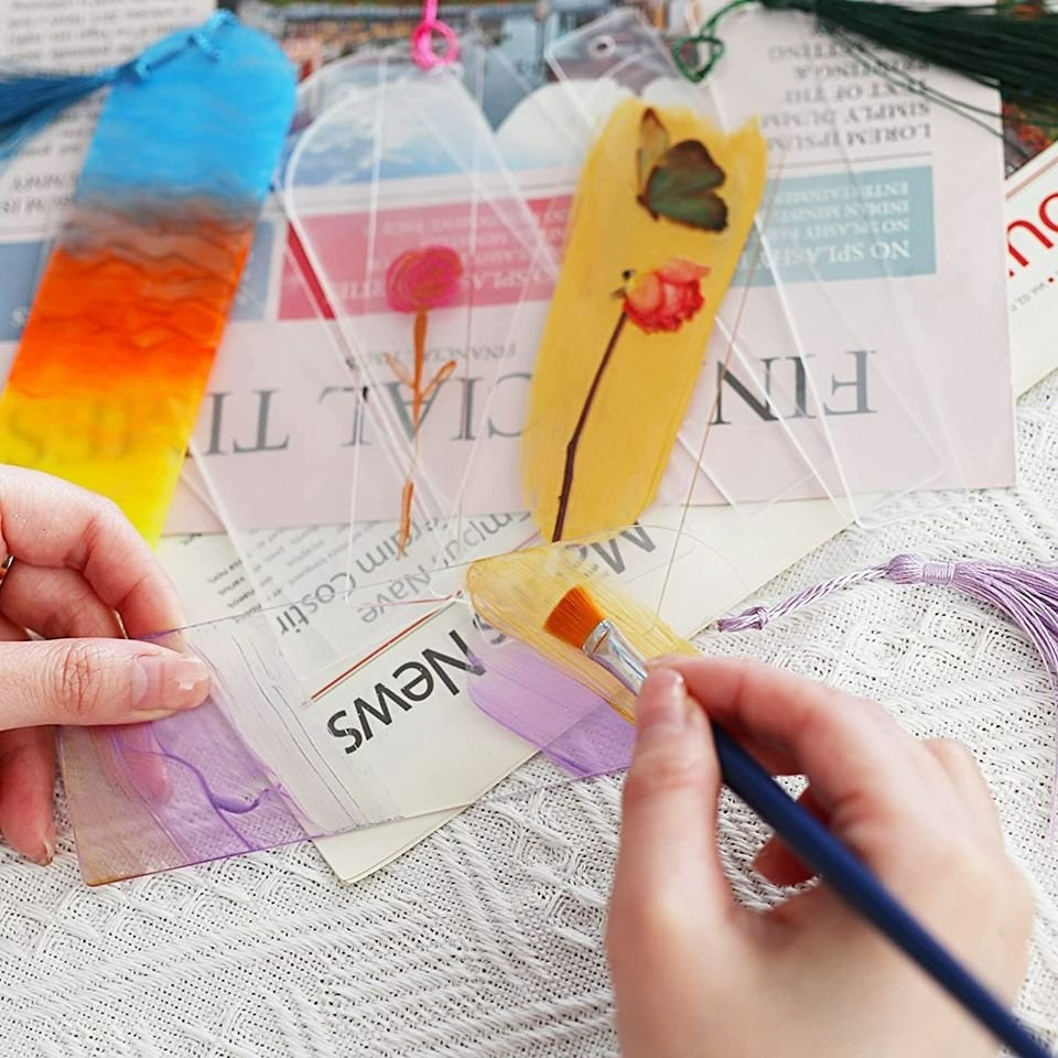 60 Pcs Acrylic Bookmark Blanks, 30Pcs Clear Acrylic Craft Bookmarks for  Women with 30 Pieces Colorful Tassel for DIY Bookmarks Crafts Valentine's  Day