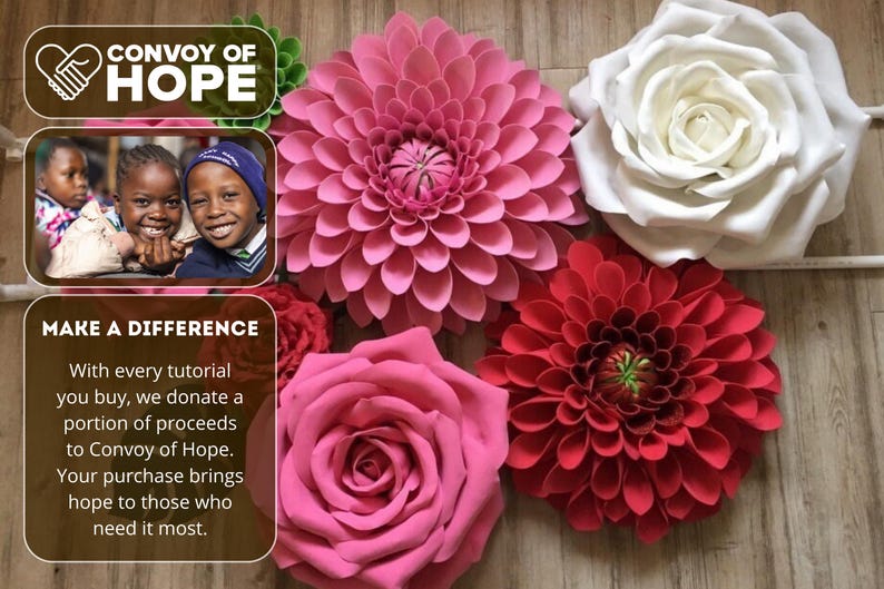 Pode incluir: Uma variedade de grandes flores de papel coloridas, incluindo uma d&aacute;lia rosa, uma rosa branca e uma d&aacute;lia vermelha. A imagem tamb&eacute;m inclui texto que diz "Convoy of Hope" e "Make a Difference".