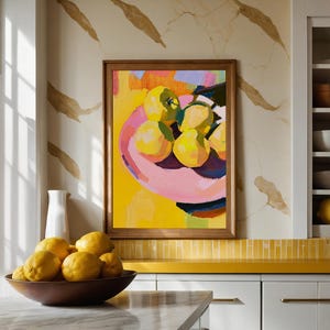 Poster artistico con mele su piatto rosa, dipinto acrilico estivo giallo, arte murale per cucina, stampa di cibo alla moda, natura morta di frutta, decorazione con dopamina