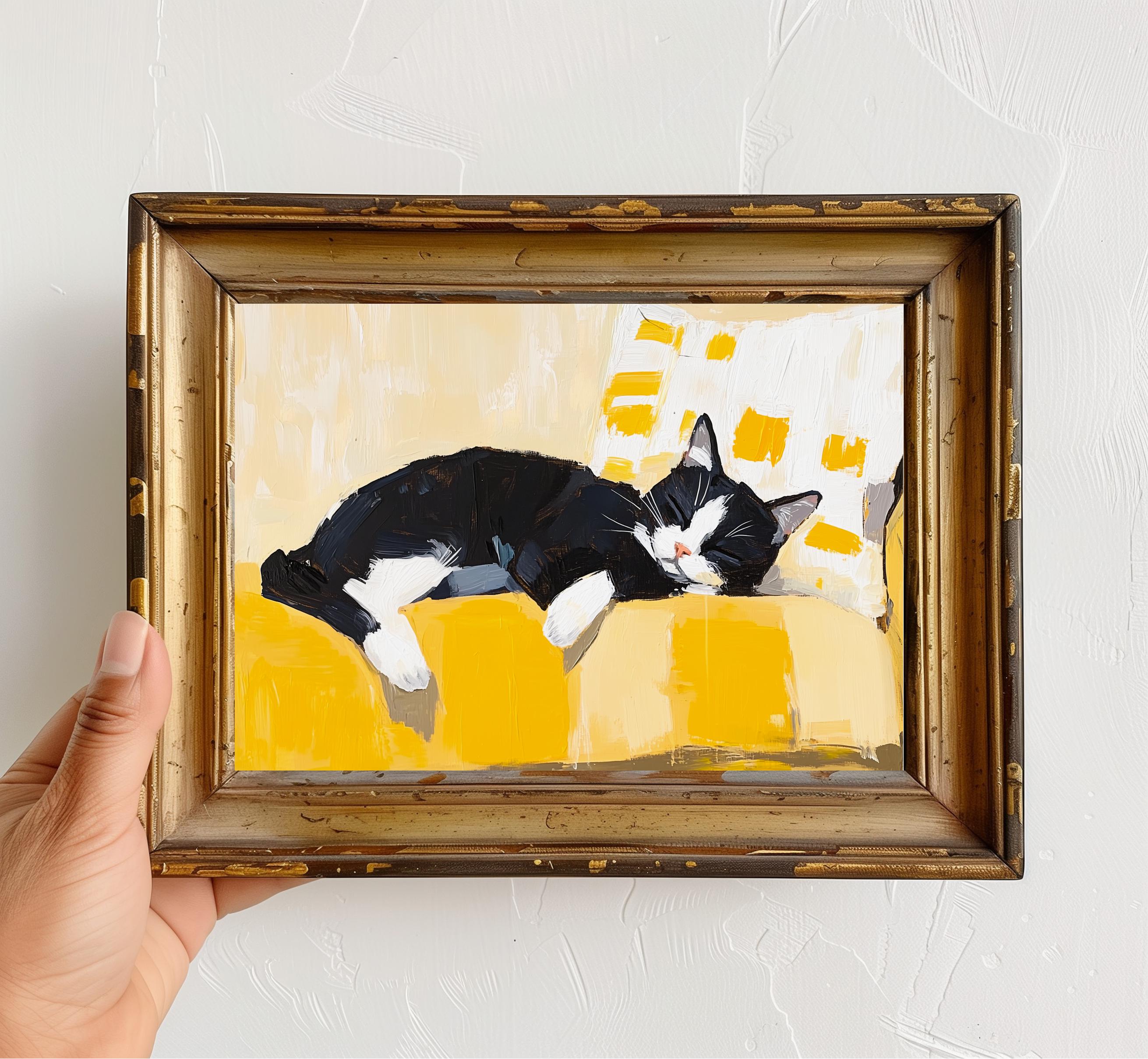 白黒猫の油絵プリント、眠っている猫のウォールアート、黄色いソファの