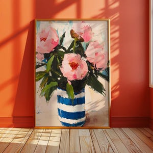 Impresión de pintura al óleo vintage de peonías rosas, arte floral impresionista, jarrón de rayas azules, decoración de pared, textura de lienzo con fondo neutro