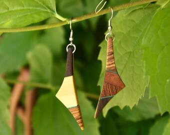 Boucles d’oreilles pour femme en bois - Boucles pendantes géométrique et colorées - Bijou unique - Acier inoxydable