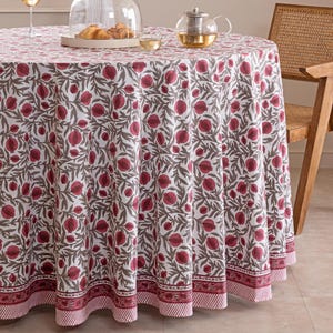 Mantel redondo de granada roja: mantel de algodón estampado a mano.