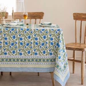 Handblock gedruckte Baumwolltischdecke - Granatapfel-Blumenmuster
