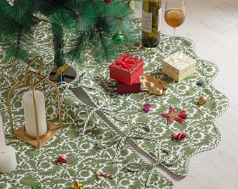 Falda para árbol de Navidad con estampado de bloques verde musgo, decoración navideña con ribetes, base para árbol, decoración navideña hecha a mano, decoración con temática verde.
