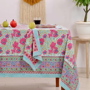 Floral Hand Block Gedruckt Baumwolle Tischdecke : Dunkel Rosa & Blau