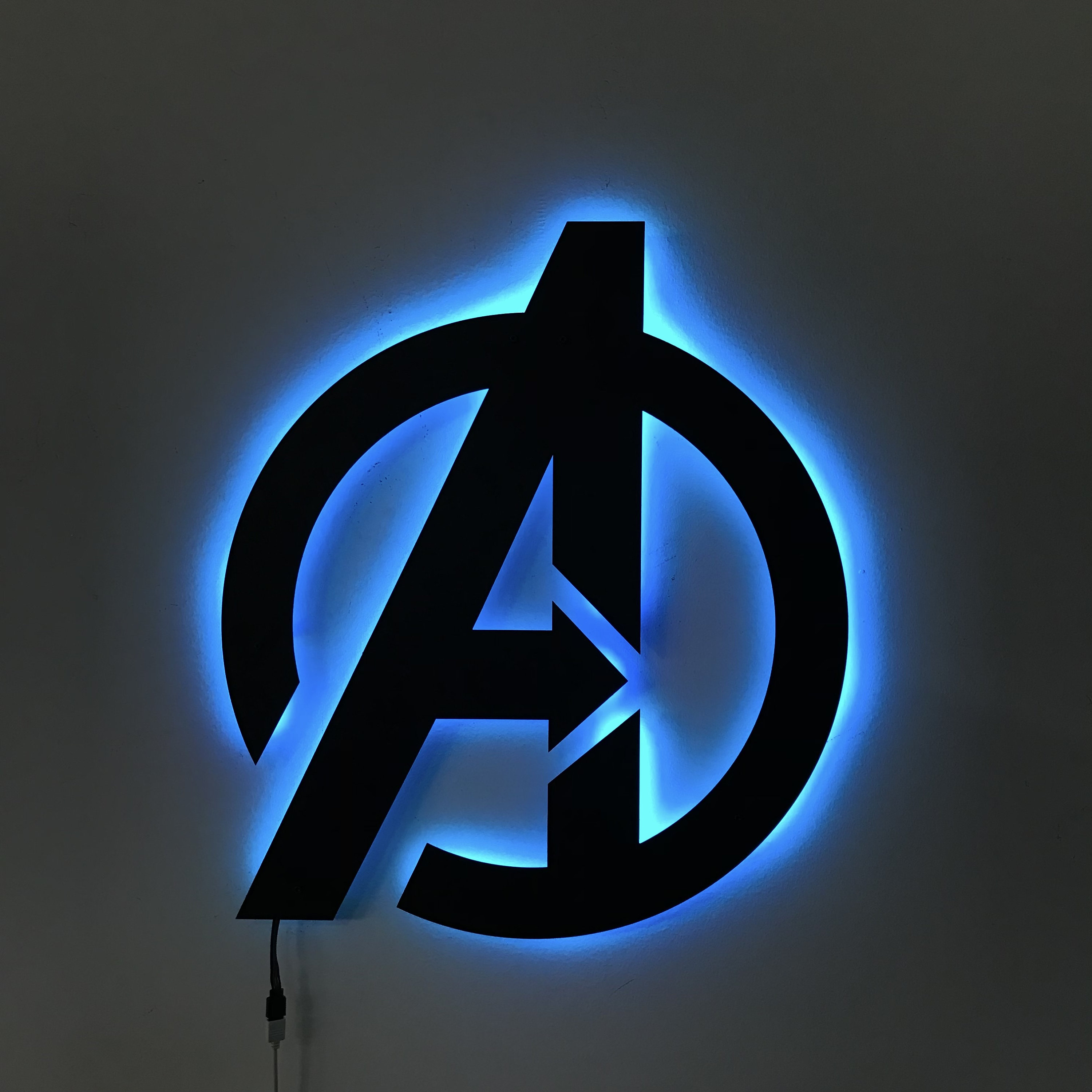 Avengers Marvel Night Lamp All Colours and Animations Remote LED RGB USB  Rainbow Design Hand Made Wooden Base 