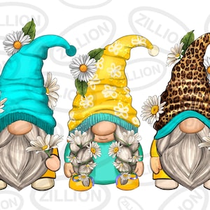 Peut inclure: Trois gnomes avec des chapeaux à motifs différents et des fleurs blanches. Le gnome de gauche porte un chapeau bleu, le gnome du milieu porte un chapeau jaune à motif floral et le gnome de droite porte un chapeau léopard brun et noir.