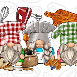Peut inclure: Trois gnomes portant des chapeaux de chef et des tabliers, tenant des ustensiles de cuisine. Le gnome à gauche tient une miche de pain et un couteau. Le gnome du milieu tient une cuillère en bois et un bol de farine. Le gnome à droite tient un rouleau à pâtisserie et un croissant.