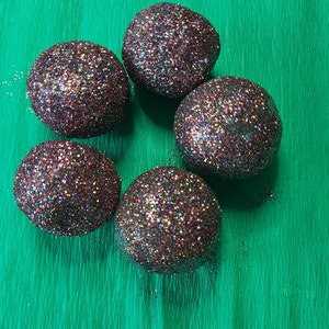 Glitter Clay cracking balls