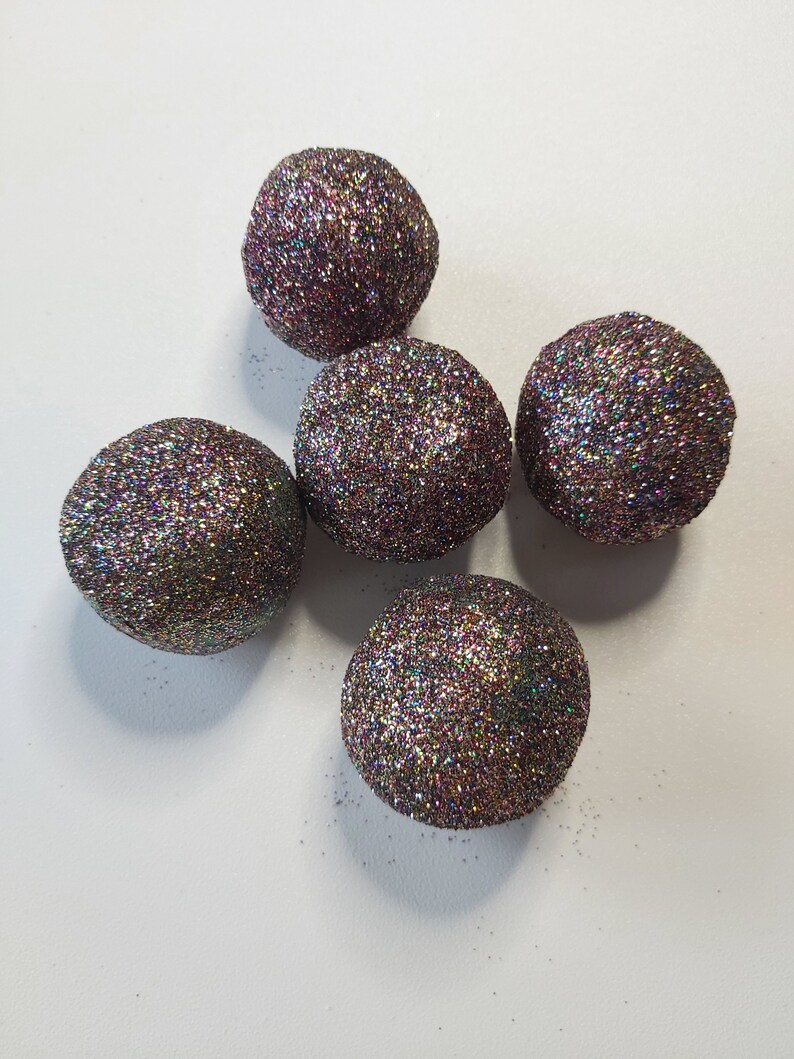 Glitter Clay cracking balls.