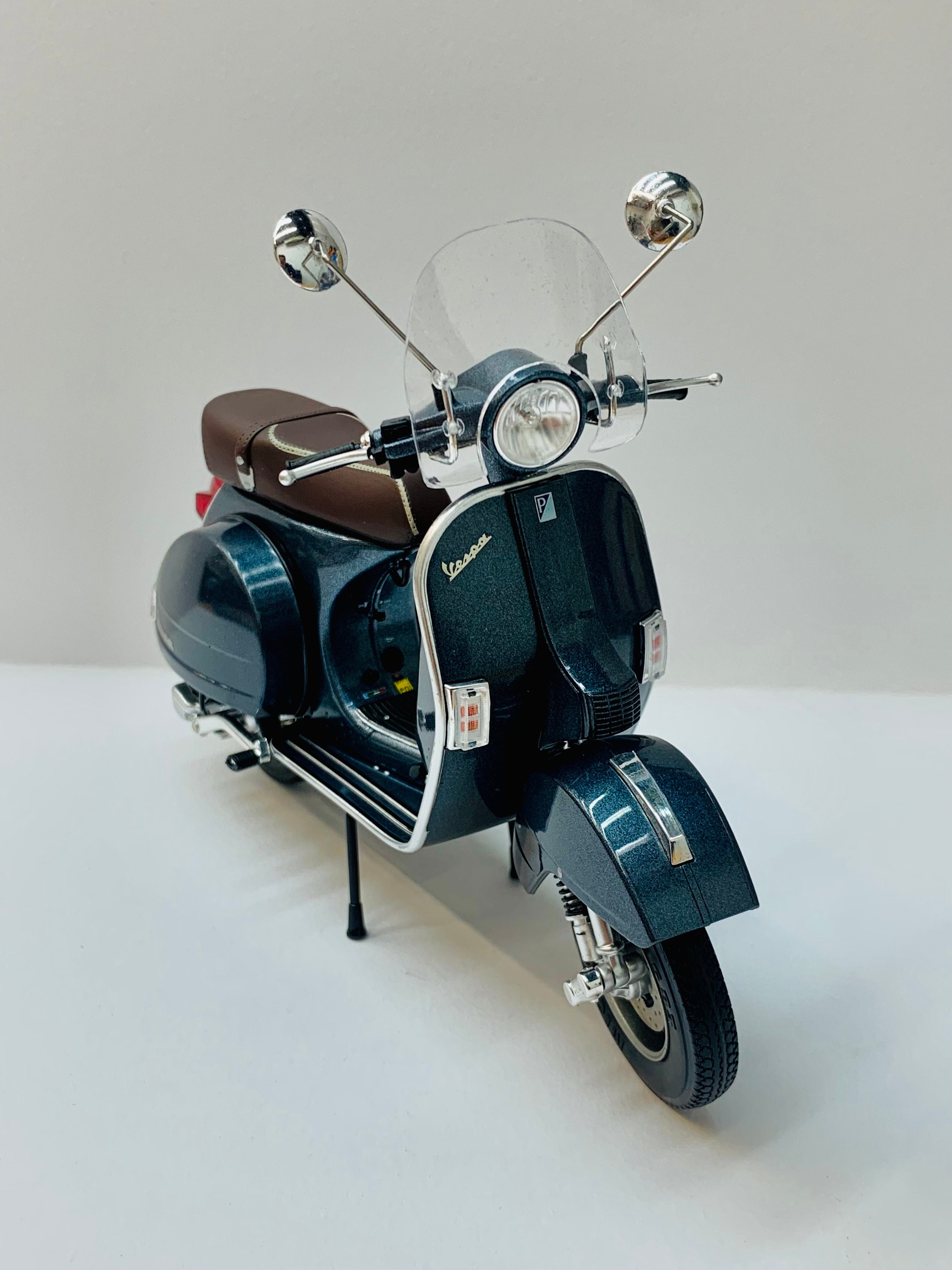 Vespa Scale Model 