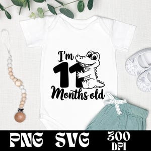 Mam 11 miesięcy SVG i PNG Design | Znacznik miesiąca dziecka | Słodka kreskówka krokodyla | Kamień milowy wektor | Prezent dla dziecka | Noworodek Clipart