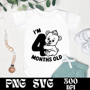 Ik ben 4 maanden oud SVG- en png-ontwerp | Babymaandmarkering | Schattige babyleeuw cartoon | Mijlpaalvectorafbeelding | Cadeau voor baby | Pasgeboren vector