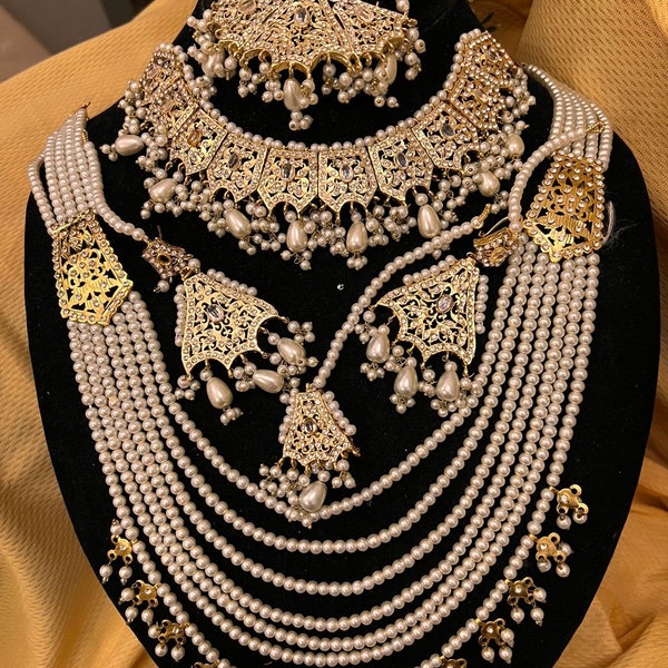 Traditional Hyderabadi style jewellery set