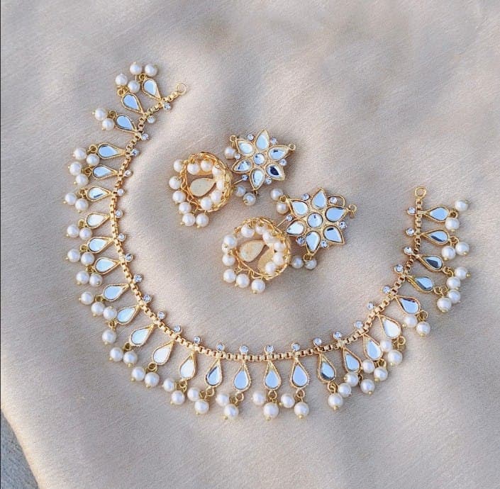 Boucles d'oreilles indiens jhumka doré et rose Bijoux indiens