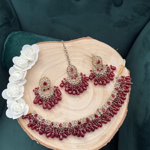 Indian Pakistani necklace, earrings and tikka set  - maroon red