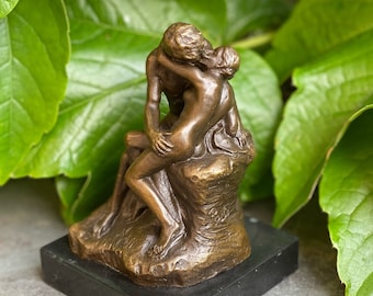 Luxury bronze statue of The Kiss of two lovers - Rodin sculpture decoration - gift idea