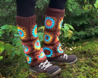 Calentadores de piernas cuadrados estilo abuela, estilo otoño, de ganchillo marrón con flores.
