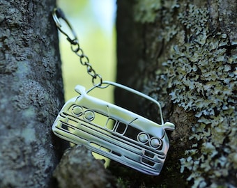 Metal 1982 - 1994 BMW M3 Keychain Ornament E32 (1982, 1983, 1984, 1985, 1986, 1987, 1988, 1989, 1990, 1991, 1992, 1993, 1994)