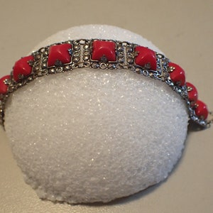 vintage red coral 8&quot; silver square 4 prong mount link bracelet beautiful