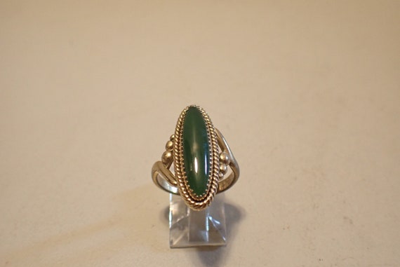vintage sterling silver and jade ring size 7 - image 1