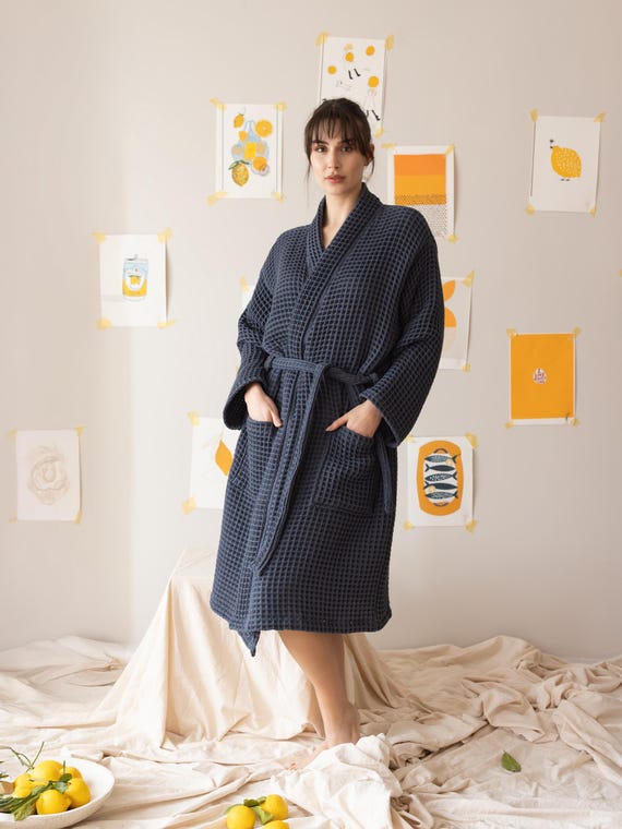 white christmas dresses Women's Hooded Turkish Cotton Waffle Robe main image 1