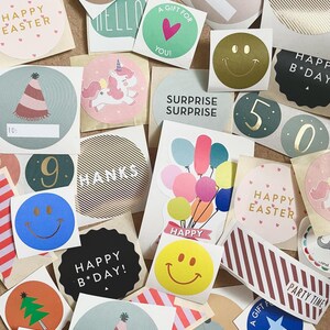 Aufkleber Set Mix |  Geschenkpapier verzieren, Sticker Überraschungspaket, Aufkleber bunt, Basteln mit Kindern