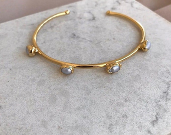Four Pearl Elegant Cuff Adjustable Gold Bracelet,Irregular Bone and Barley Pearl Combination Design Cuff Bracelet, Elegant Design Bracelet