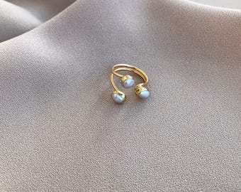Genuine Three Pearl Design Adjustable Gold Ring,Adjustable Gold-Plated White Baroque Pearl Ring - Handmade Statement Jewelry