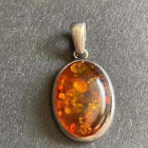 VIntage classic sterling silver and amber pendant, amber and silver pendant, vintage pendant, sterling silver vintage pendant.