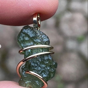 Genuine Moldavite Rough Pendant 100% Natural With Certified Gemstone From Czech Republic 925Sterling Silver Handmade Jewelry gift For Her