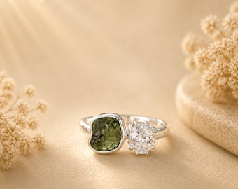 Anillo de plata de ley con moldavita en bruto y diamante Herkimer, joyería bohemia ajustable con piedras preciosas.