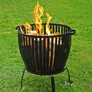 Modern Garden Fire Pit, Metal Fire Basket, Outdoor Campfire Set