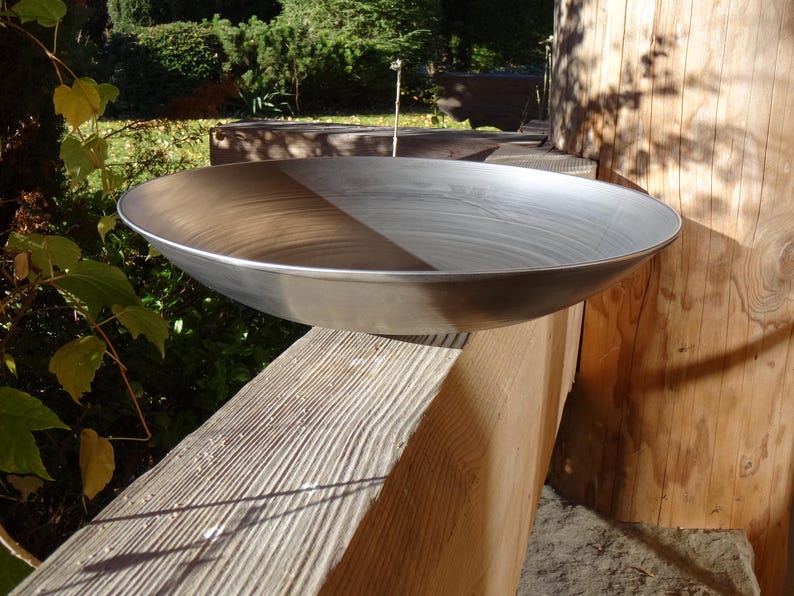 Handgemaakte metalen kom, stalen plaat, binnen/buitendecor Raw Metal