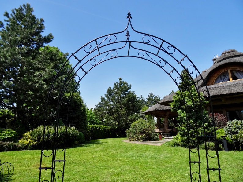 Metal Rose Arch With Pikes, Climbing Plant Pergola, Heavy Steel Garden ...