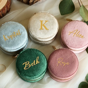 Personalised Velvet Jewellery Box • Travel Jewelry Box • Bridesmaid Proposal • Birthday Gift • Valentine’s Day Gift • Eid Gift • Arabic Gift