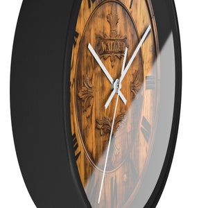 Orologio da parete a forma di botte di whisky, regalo per lui, whisky, botte di Johnnie Walker, orologio per bevitori immagine 7