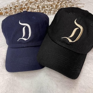 Czapka dla dorosłych lub młodzieży z haftowanym logo Disneyland D, czapka z nadrukiem czcionki Disneyland D, czapka dla taty bez struktury z motywem wakacji Disneya