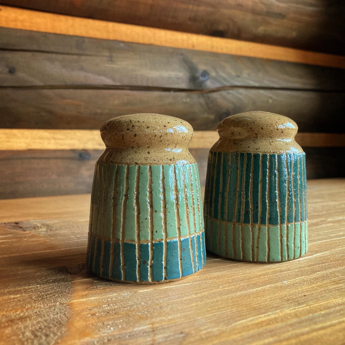 Handmade Salt and Pepper Shaker, Sgraffito variant