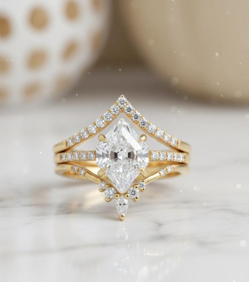 Hexagon Cut Moissanite Engagement Ring Set – 14K Gold Chevron Wedding Band – Round Diamond Pave Crown Bridal Set – Geometric Promise Ring