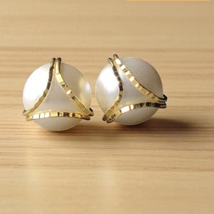 Gold white Pearl Stud Earrings • 14K Gold Round Pearl Earrings • Classic Vintage Style Jewelry • Minimalist Bridal Earrings • Gift for Her