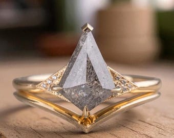 Kite Salt & Pepper Diamond Ring Set – 14k Gold Chevron Bridal Jewelry