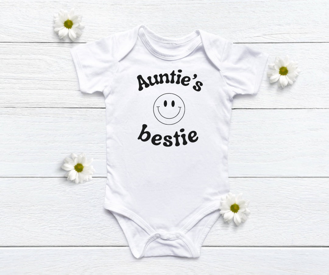 Aunties Bestie Onesie Baby Onesie Aunt Aunties Girl Etsy Aunties Bestie Onesie Baby Onesie Aunt Aunties Girl Etsy