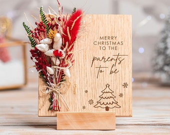 Merry Christmas To New Mom And Dad, Parents to be Christmas Gift, Christmas Card with Dried Flowers, Engraved Wood Christmas Flowers Gift XO