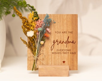 Birthday Gift for Grandma, You Are The grandma Everyone Wishes They Had, Wooden Card With Dry Flowers, Personalized gifts for Grandma Wooden