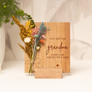 Birthday Gift for Grandma, You Are The grandma Everyone Wishes They Had, Wooden Card With Dry Flowers, Personalized gifts for Grandma Wooden