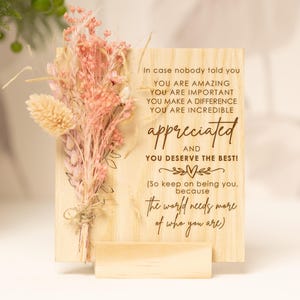 You are amazing, important, diference, incredible, Best Friend Birthday Card, Wood Card for friends birthday Dry Flowers Bouquet Best Friend